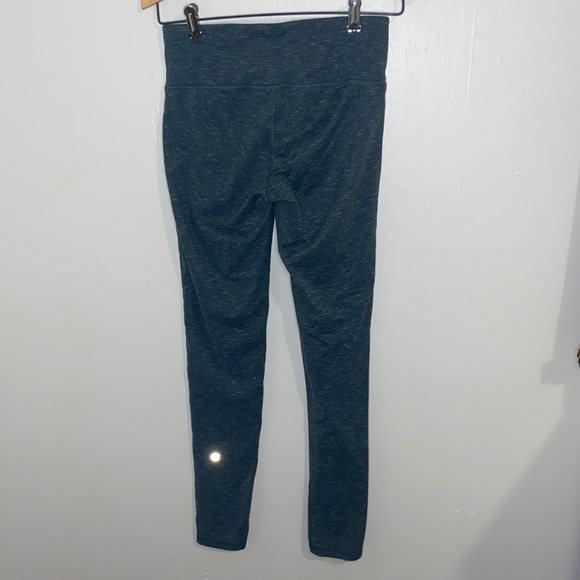 🦋Comfy cute green Champion leggings! - Picture 4 of 8